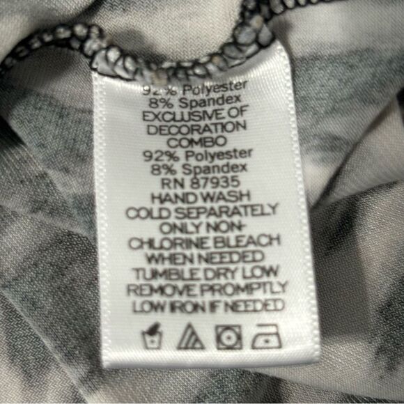 Susan Graver Black/Gray Animal Print Pullover Top Scoop Neck 3/4 Slv Sz Large - Picture 7 of 7